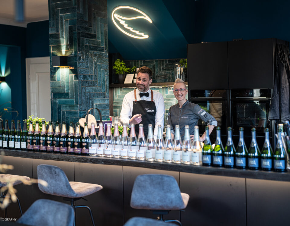 CHAMPAGNER DINNER: Peter Jauch & Pia laden ein